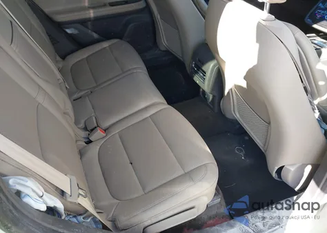 2022 Lincoln Corsair Standard z USA, uszkodzony, nr VIN 5LMCJ1D93NUL21256